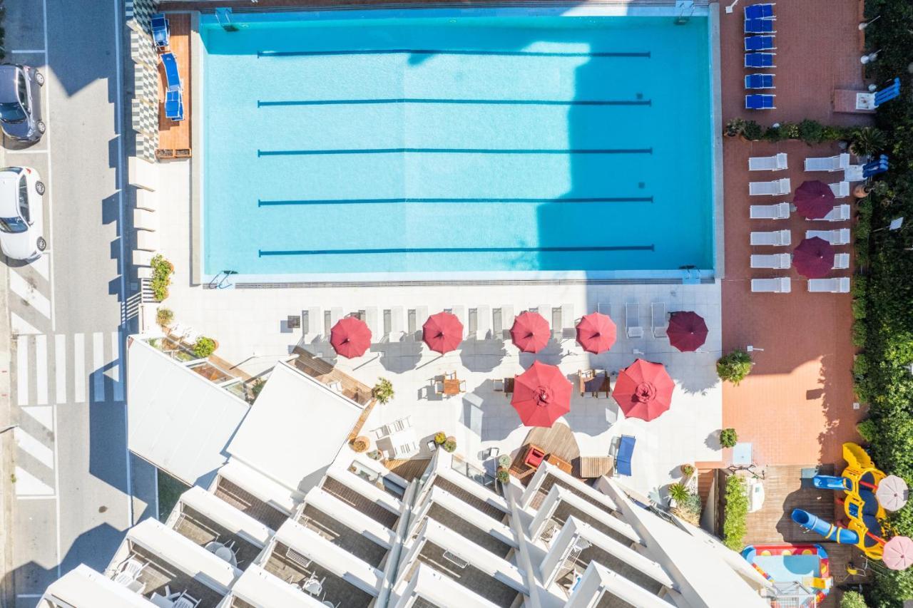 Unahotels Imperial Sport Hotel Pesaro Exteriör bild