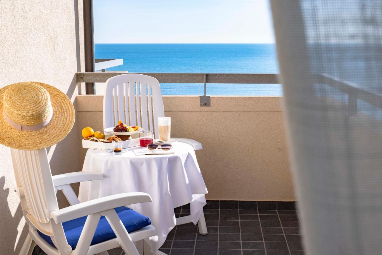 Unahotels Imperial Sport Hotel Pesaro Exteriör bild