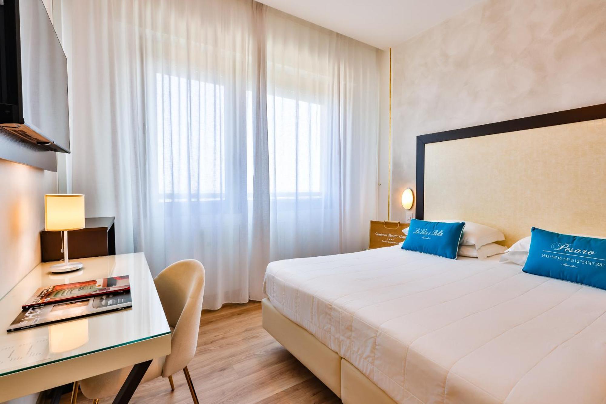 Unahotels Imperial Sport Hotel Pesaro Exteriör bild