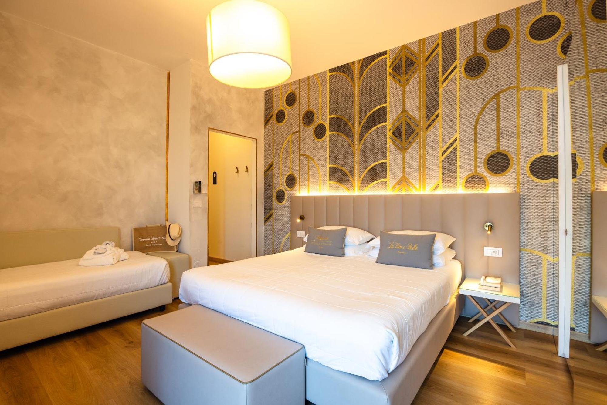 Unahotels Imperial Sport Hotel Pesaro Exteriör bild