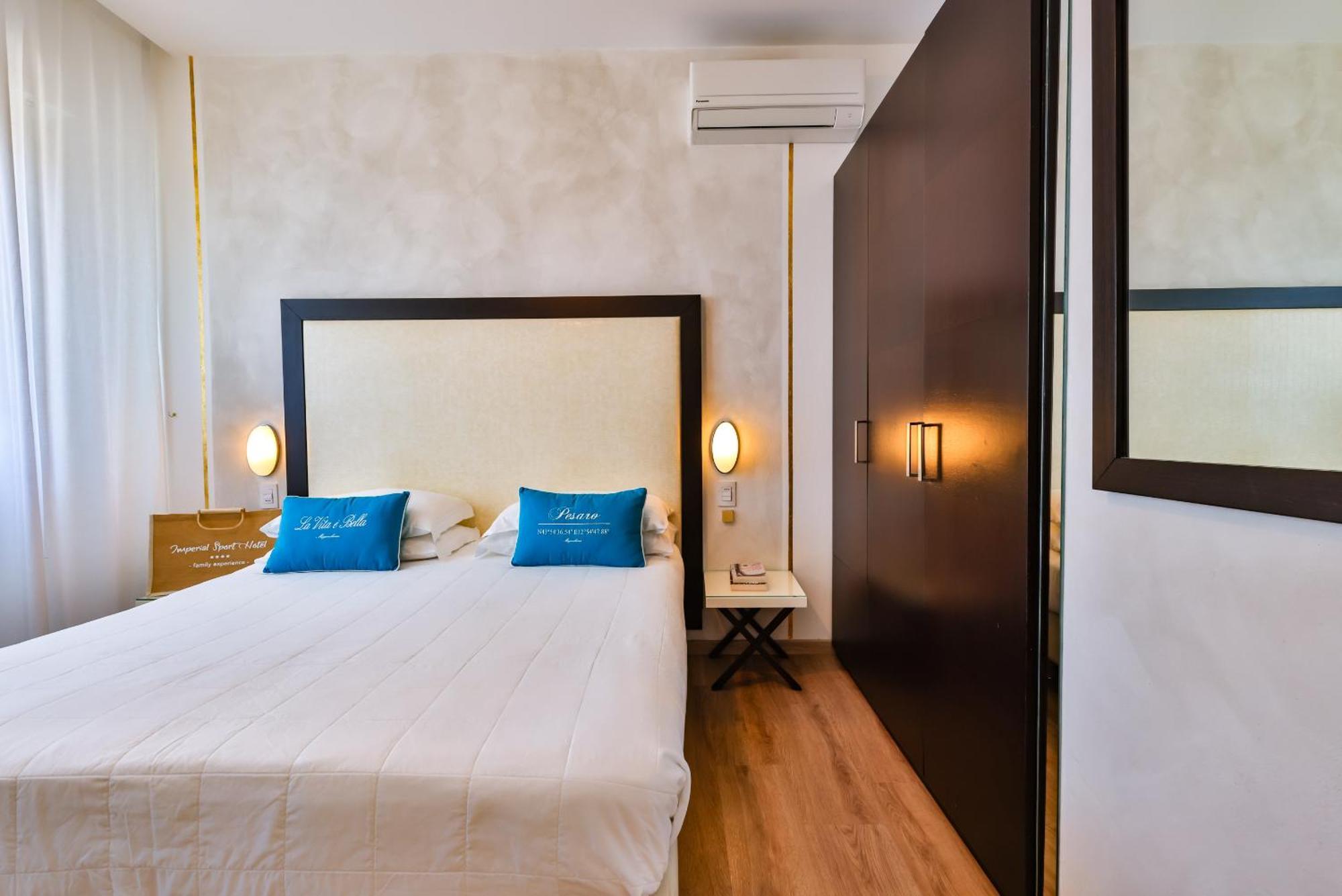 Unahotels Imperial Sport Hotel Pesaro Exteriör bild