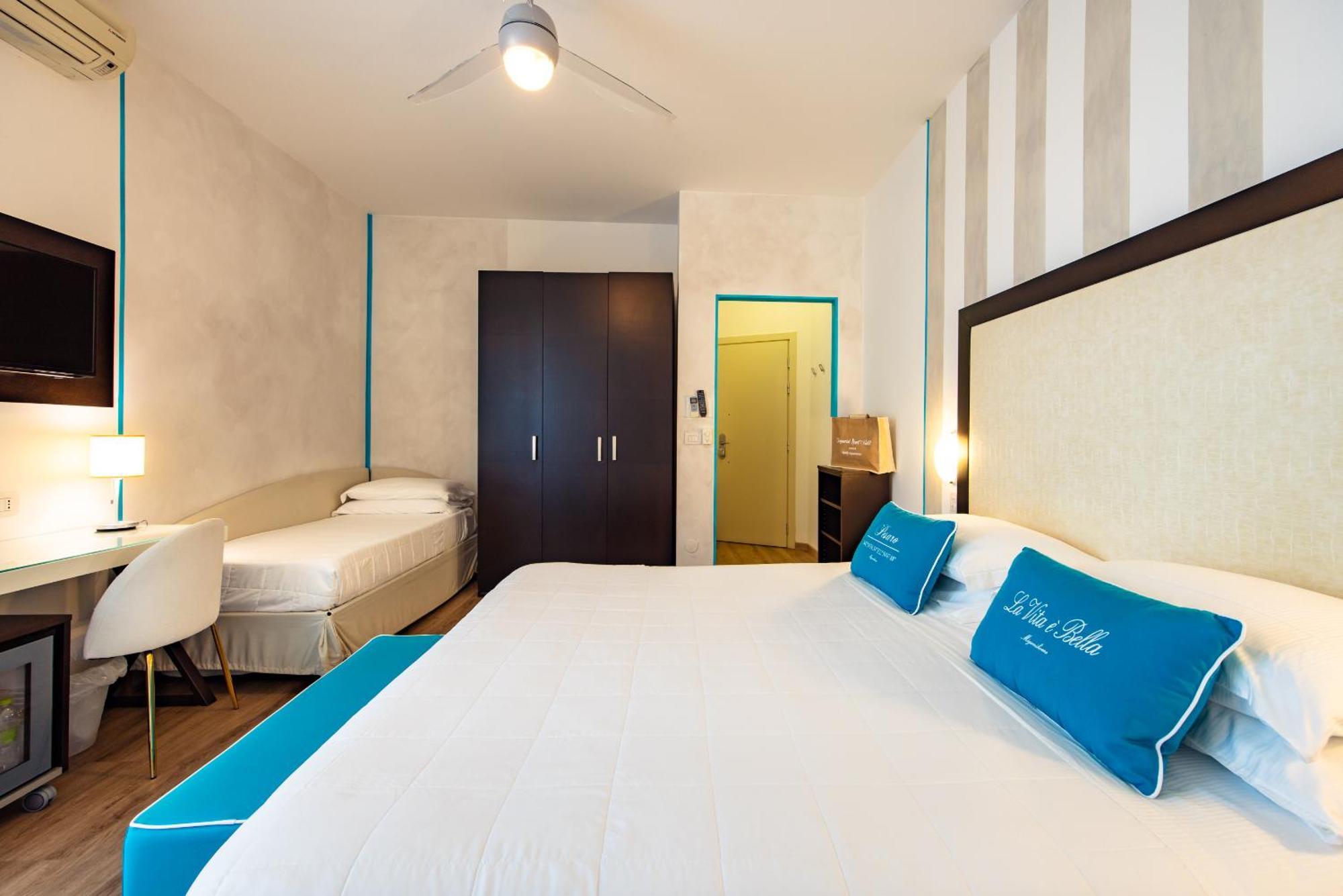 Unahotels Imperial Sport Hotel Pesaro Exteriör bild