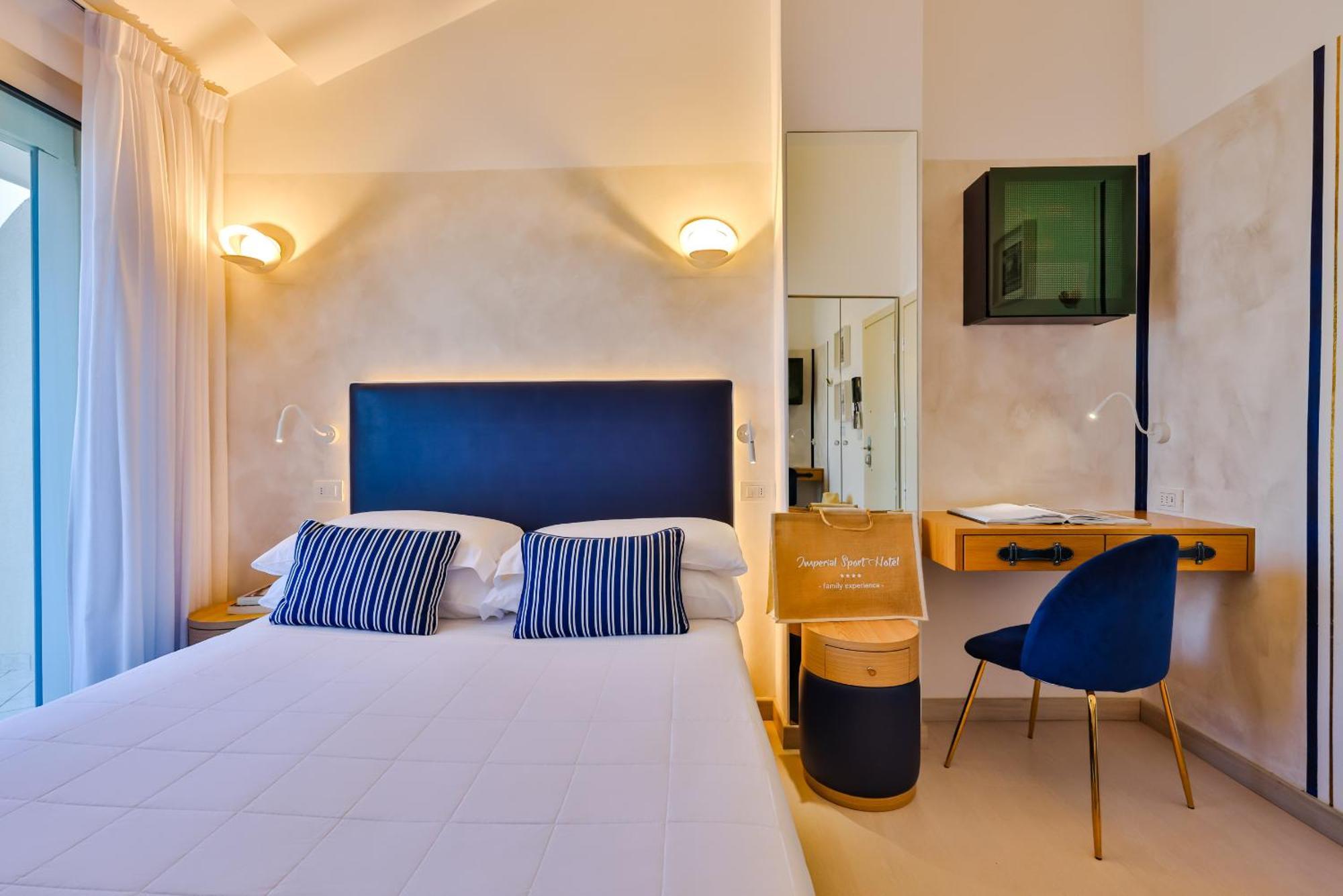 Unahotels Imperial Sport Hotel Pesaro Exteriör bild